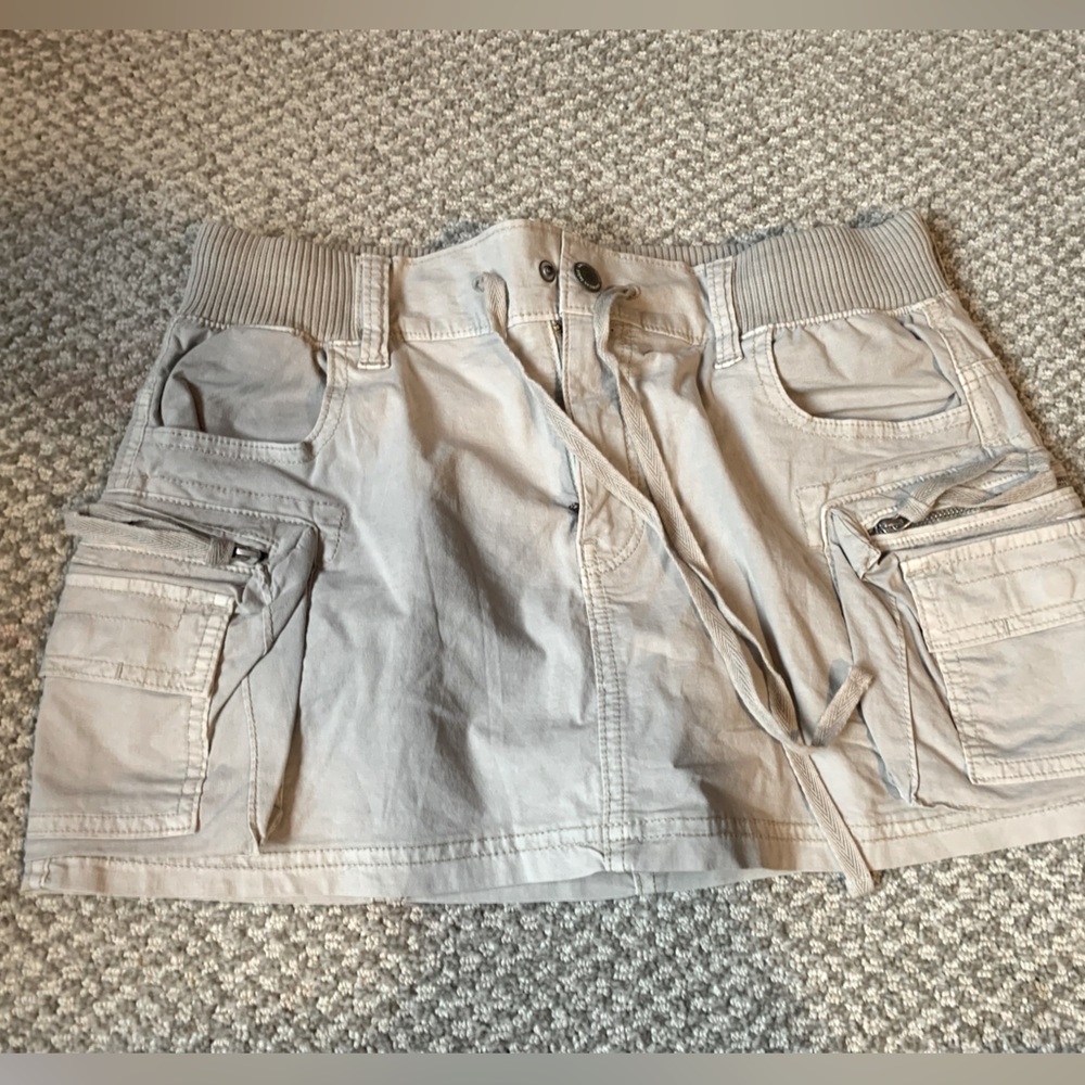 AE Snappy Stretch High-Waisted Cargo Mini Skort